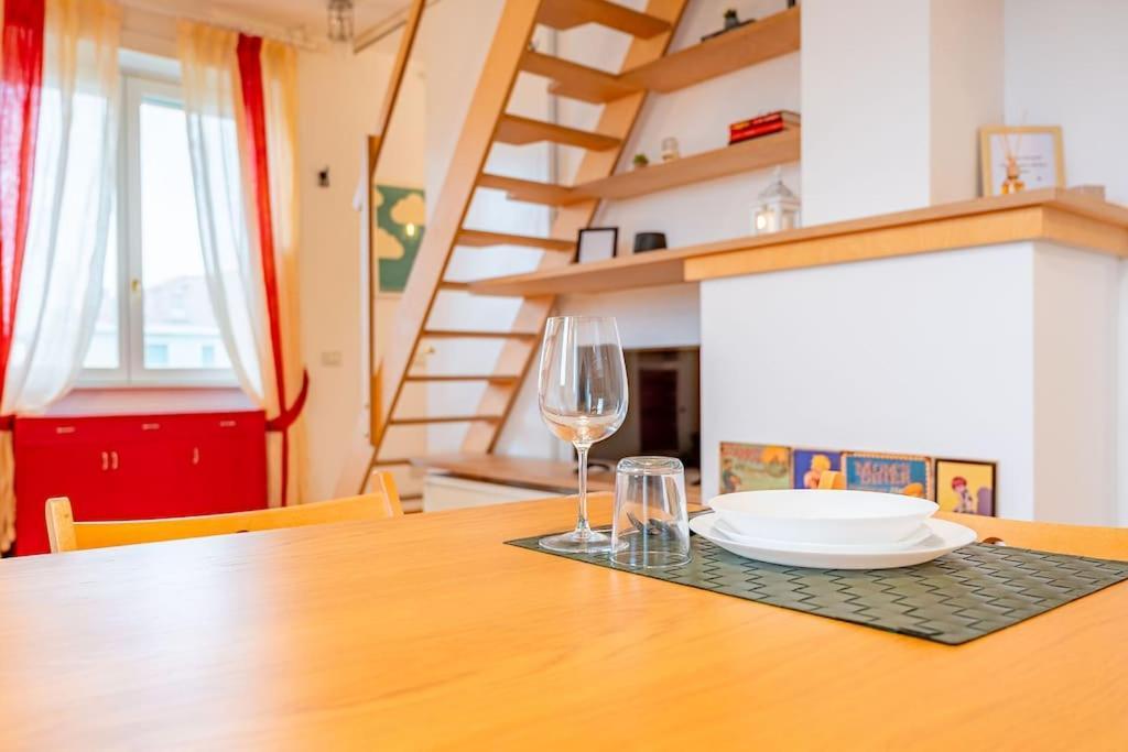 Ferienwohnung Guest Planet - Grazioso Bilocale Bande Nere M1 Mailand Exterior foto