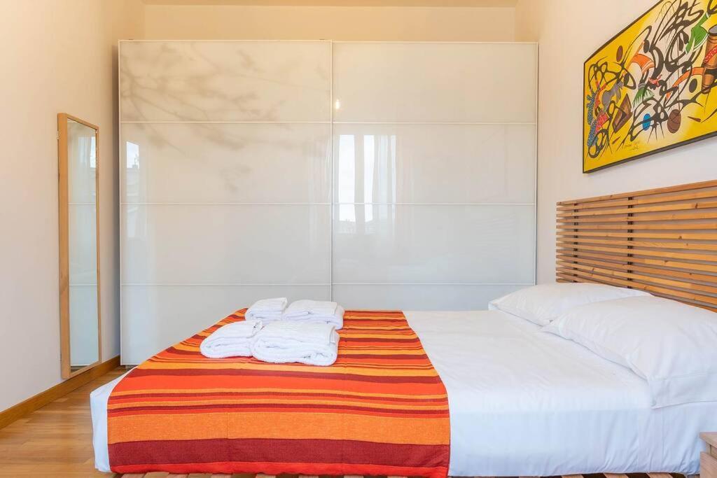 Ferienwohnung Guest Planet - Grazioso Bilocale Bande Nere M1 Mailand Exterior foto
